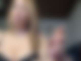 Live cam show with Rubii-sweett - Brown Eyes Blonde Hair on Camsoda Late Night