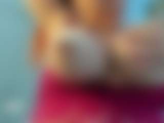 SAMYNIX MILF webcam performer live streaming