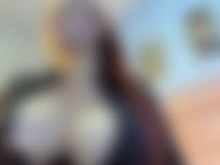 Live cam show with SAMYNIX - Middle Aged on Camsoda