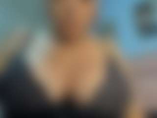 Live cam show with SAMYNIX - Eating Pussy on Fling VIP Chat