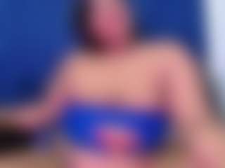 Live cam show with Scarlett-Boonett - Ebony Big Tits on Hubzter Live
