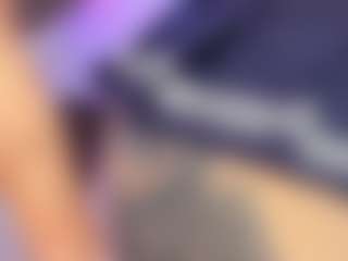 Live cam show with Sofievanss - Anal on live18s.com