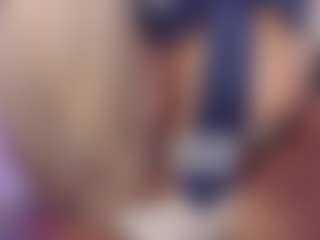 Live cam show with Sofievanss - Shaved Pussy on Camsoda