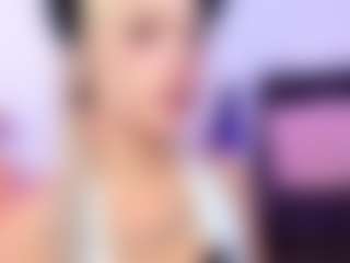 Live cam show with Sofievanss - BBW Teen (18+) on LiveSexCams6