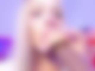 Sofievanss MILF webcam performer live streaming