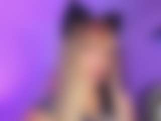Live cam show with Sofievanss - Public Mature on Mixed Magazine Live