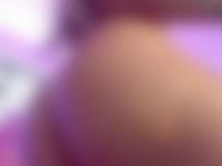 Show live cam dengan Sofievanss - Big Tits Mature di Camsoda