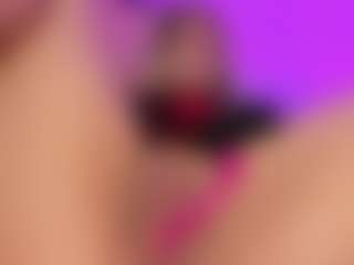 Live cam show with Sofievanss - Blowjob Lovense on Uber Horny
