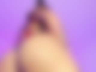 Live cam show with Sofievanss - Rubia on makecum.org