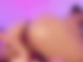 Live cam show with Sofievanss - Rubia on Camsoda
