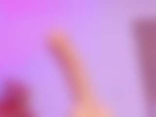 Live cam show with Sofievanss - Rubia on Camsoda