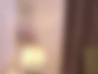 LAURAAX's Live Sex Cam Show