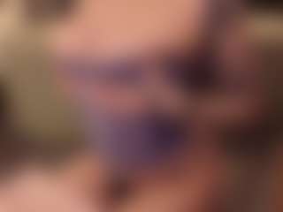 LAURAAX's Live Sex Cam Show