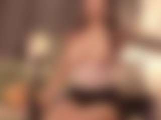 LAURAAX's Live Sex Cam Show