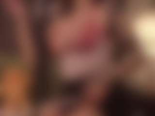 LAURAAX's Live Sex Cam Show