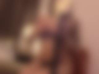 LAURAAX's Live Sex Cam Show
