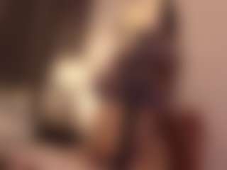 LAURAAX's Live Sex Cam Show