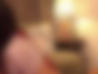 Live cam show with LAURAAX - Colombia on Camsoda