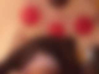 Live cam show with LAURAAX - Colombia on CamClone
