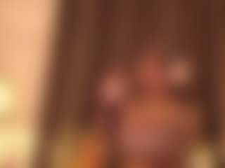 Live cam show with LAURAAX - Oil on intimatelivegirls.com