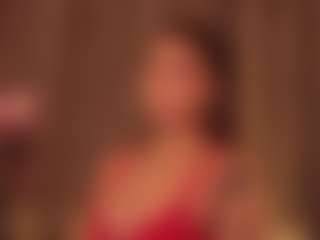 Live cam show with LAURAAX - BBW on madthumbs