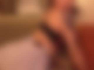 LAURAAX's Live Sex Cam Show