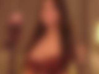 Live cam show with LAURAAX - Striptease on fapnchat