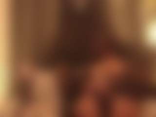LAURAAX's Live Sex Cam Show