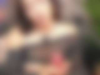 Live cam show with MollyJons - Brown Hair on Soda Cam