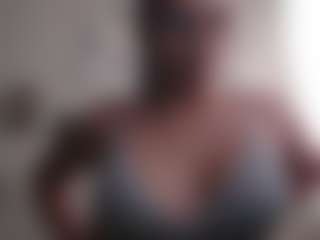 Live cam show with Trianabell - Bedroom on iamadamtest123.com