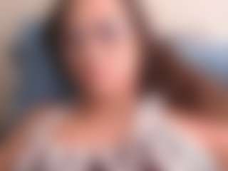 Live cam show with Trianabell - Flashing on Camsoda