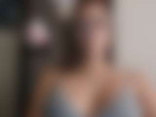 Trianabell's Live Sex Cam Show