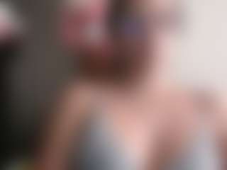 Trianabell's Live Sex Cam Show
