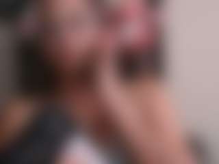 Live cam show with Trianabell - Pov on Chatstar