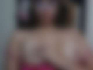 Live cam show with Trianabell - Solo on SpunkLive