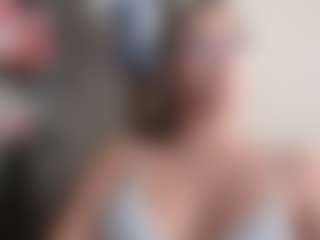 Trianabell's Live Sex Cam Show