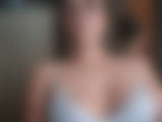 Trianabell's Live Sex Cam Show