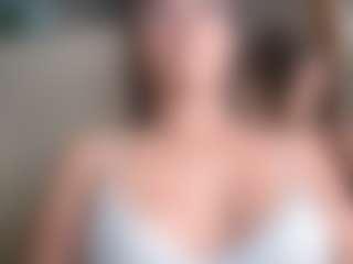 Live cam show with Trianabell - Solo on studioflirtlive.com