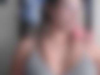 Trianabell's Live Sex Cam Show