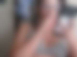 Trianabell's Live Sex Cam Show