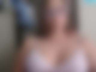 Trianabell's Live Sex Cam Show