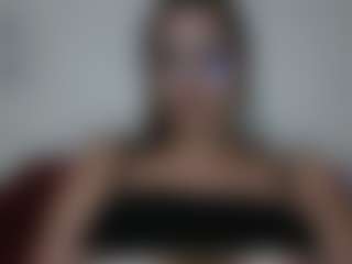 Trianabell's Live Sex Cam Show