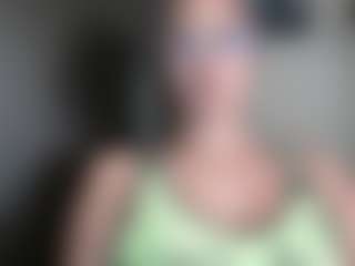Trianabell's Live Sex Cam Show