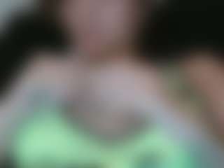 Trianabell's Live Sex Cam Show