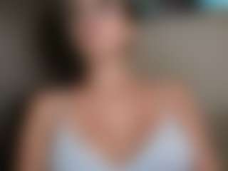 Trianabell's Live Sex Cam Show