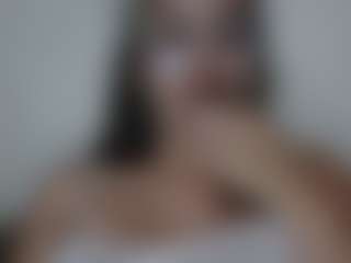 Live cam show with Trianabell - Flashing on Camiplay Live
