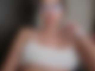 Trianabell's Live Sex Cam Show