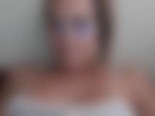 Trianabell's Live Sex Cam Show