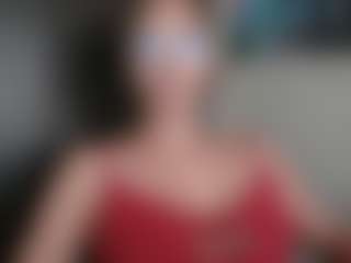 Live cam show with Trianabell - Living Room on Camsoda