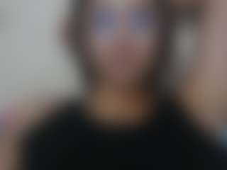 Trianabell's Live Sex Cam Show